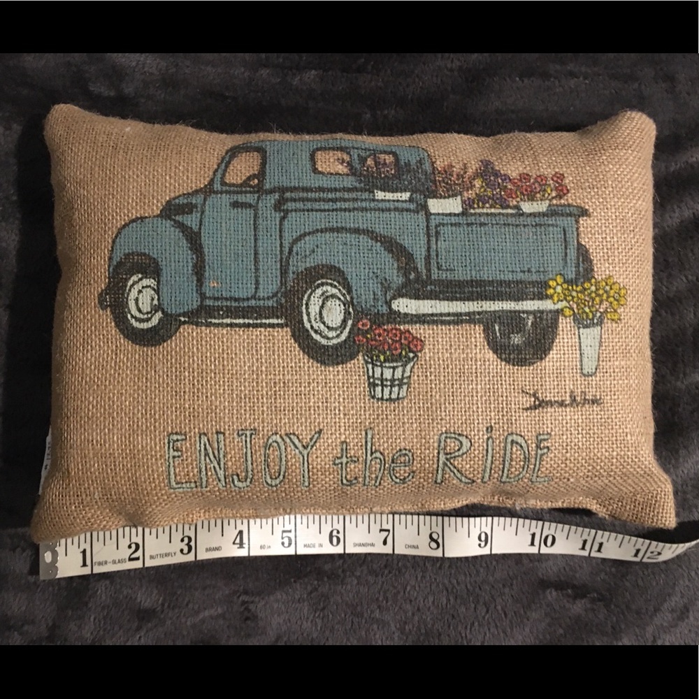 The Country House Collection burlap pillow